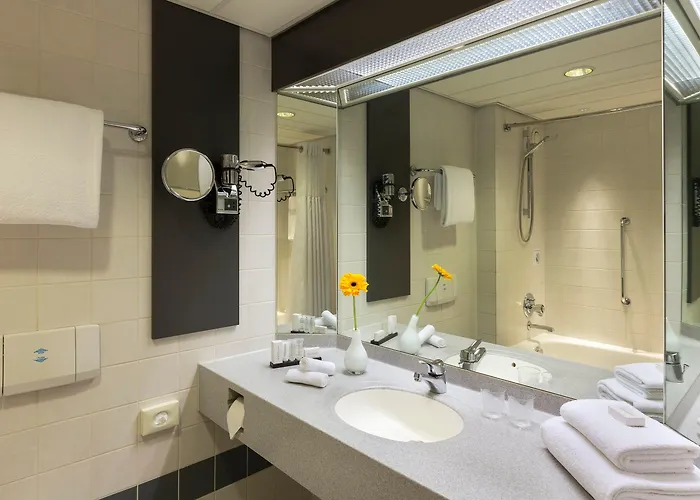 Отель Crowne Plaza Amsterdam Airport Хоофддорп