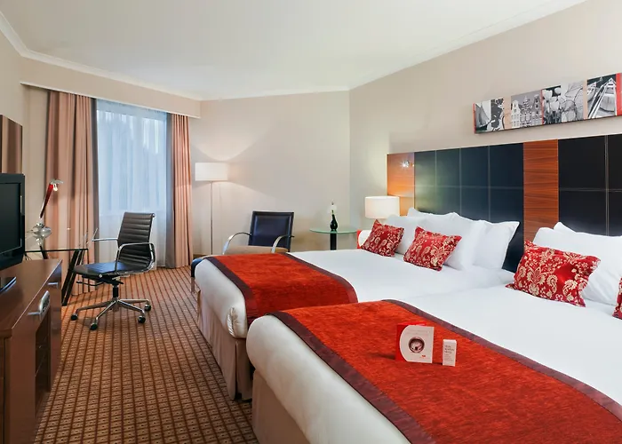 Отель Crowne Plaza Amsterdam Airport 4*