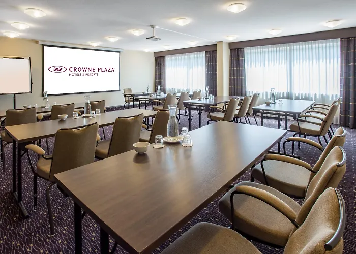 Отель Crowne Plaza Amsterdam Airport