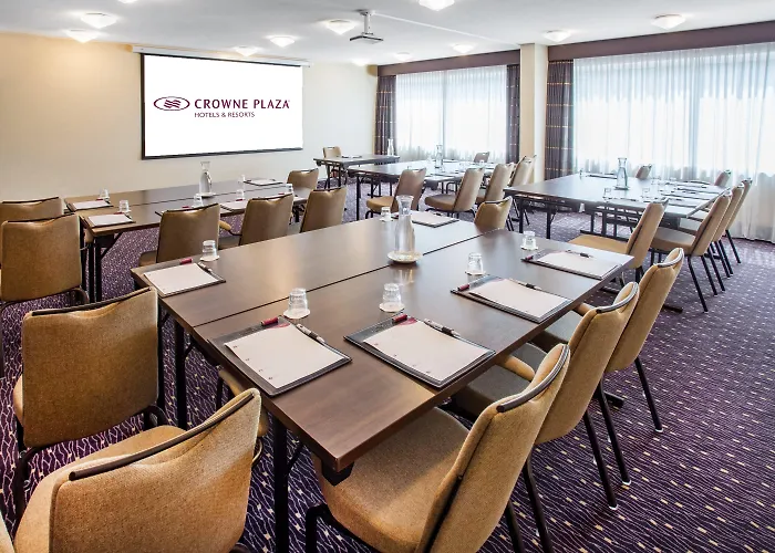 Crowne Plaza Amsterdam Airport 4* Хоофддорп