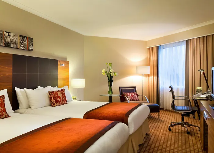 Crowne Plaza Amsterdam Airport 4*