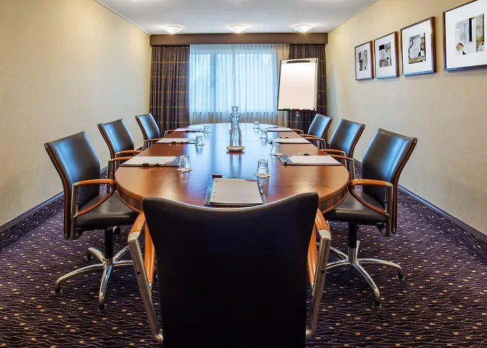 Crowne Plaza Amsterdam Airport 4* Хоофддорп