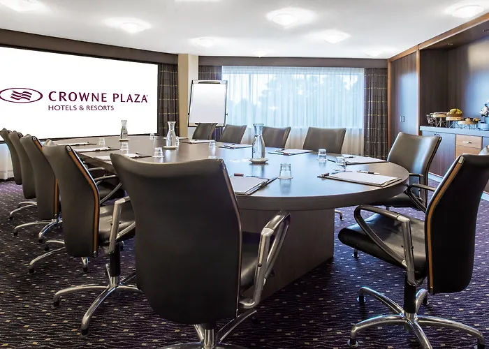 Отель Crowne Plaza Amsterdam Airport