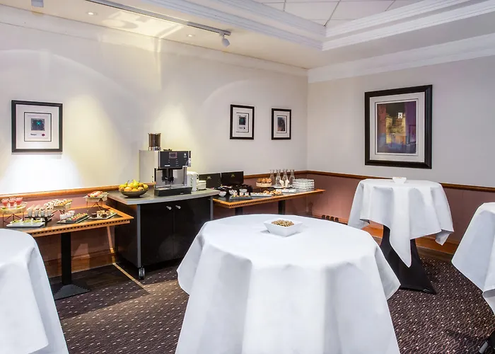 Crowne Plaza Amsterdam Airport Отель 4*