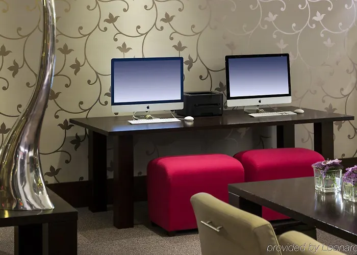 Отель Crowne Plaza Amsterdam Airport