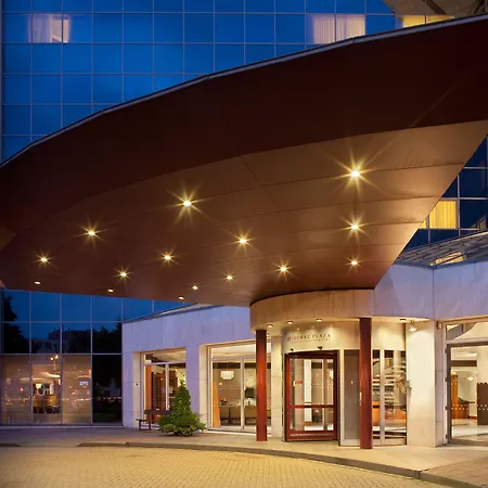 Hotel Crowne Plaza Amsterdam Airport 4*