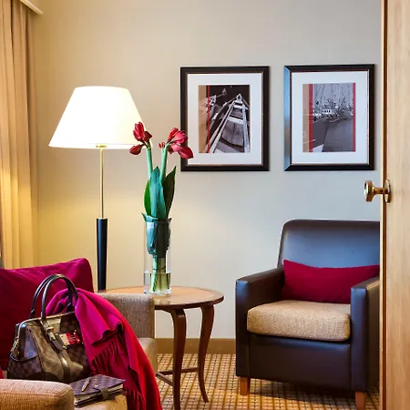 Crowne Plaza Amsterdam Airport Hotel