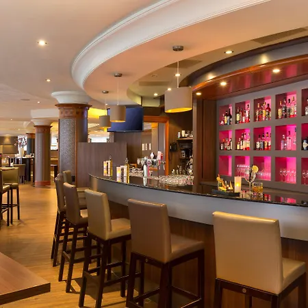 Crowne Plaza Amsterdam Airport Hotel 4*