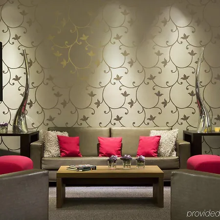 Crowne Plaza Amsterdam Airport Hotel 4*