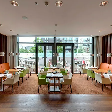 Crowne Plaza Amsterdam Airport 4* Hoofddorp